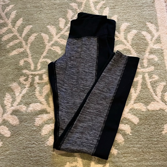 Champion Workout Outfit - Picture 1 of 8